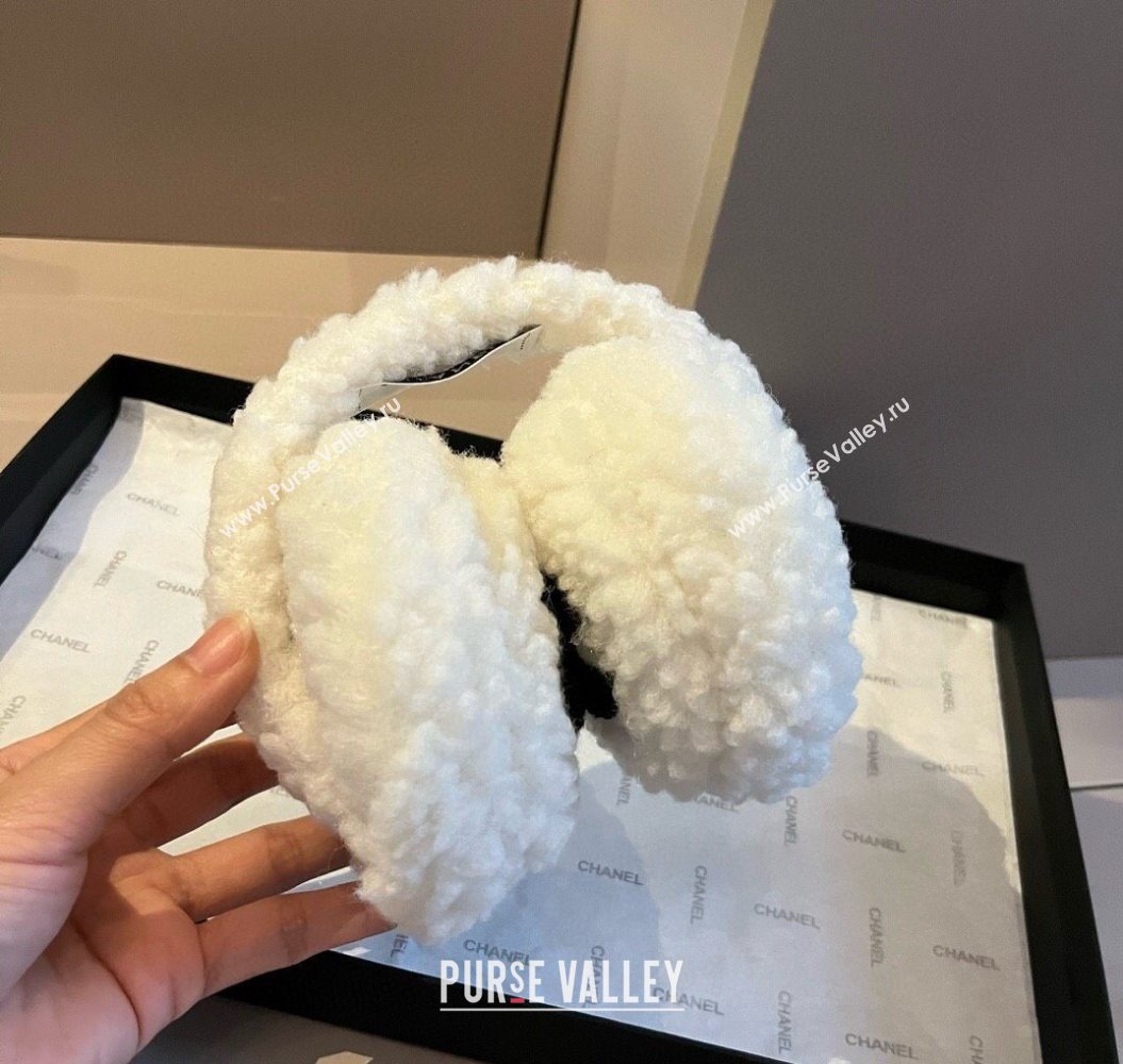 Chanel Earmuff White 2025 CH111204 (XMN-251112021)