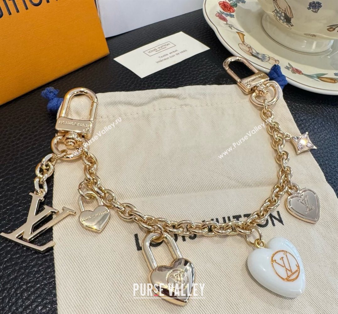 Louis Vuitton Heart Chain Bag Charms White 2025 1113 (SHI-251113077)