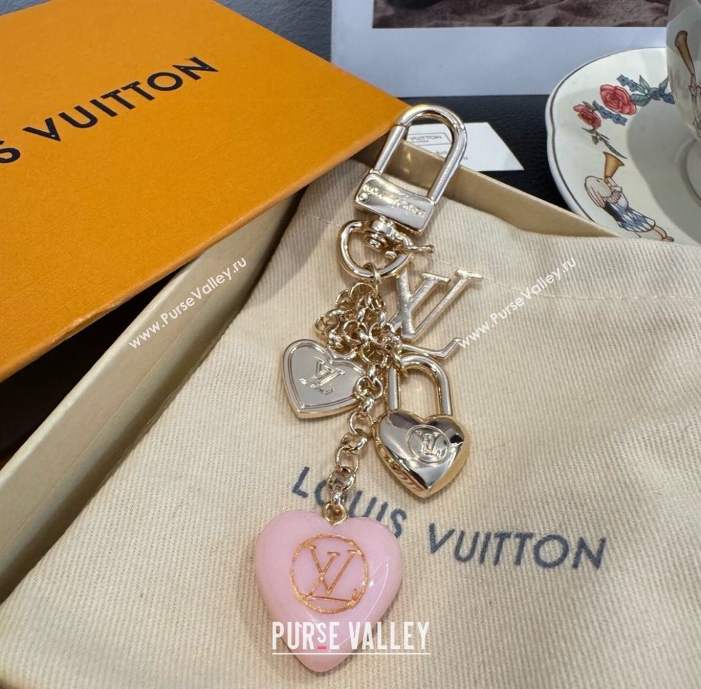 Louis Vuitton Heart Chain Bag Charms Light Pink 2025 1112 (SHI-251113079)