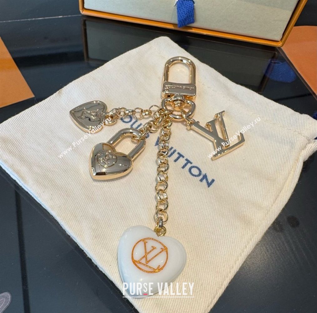 Louis Vuitton Heart Chain Bag Charms White 2025 1112 (SHI-251113081)
