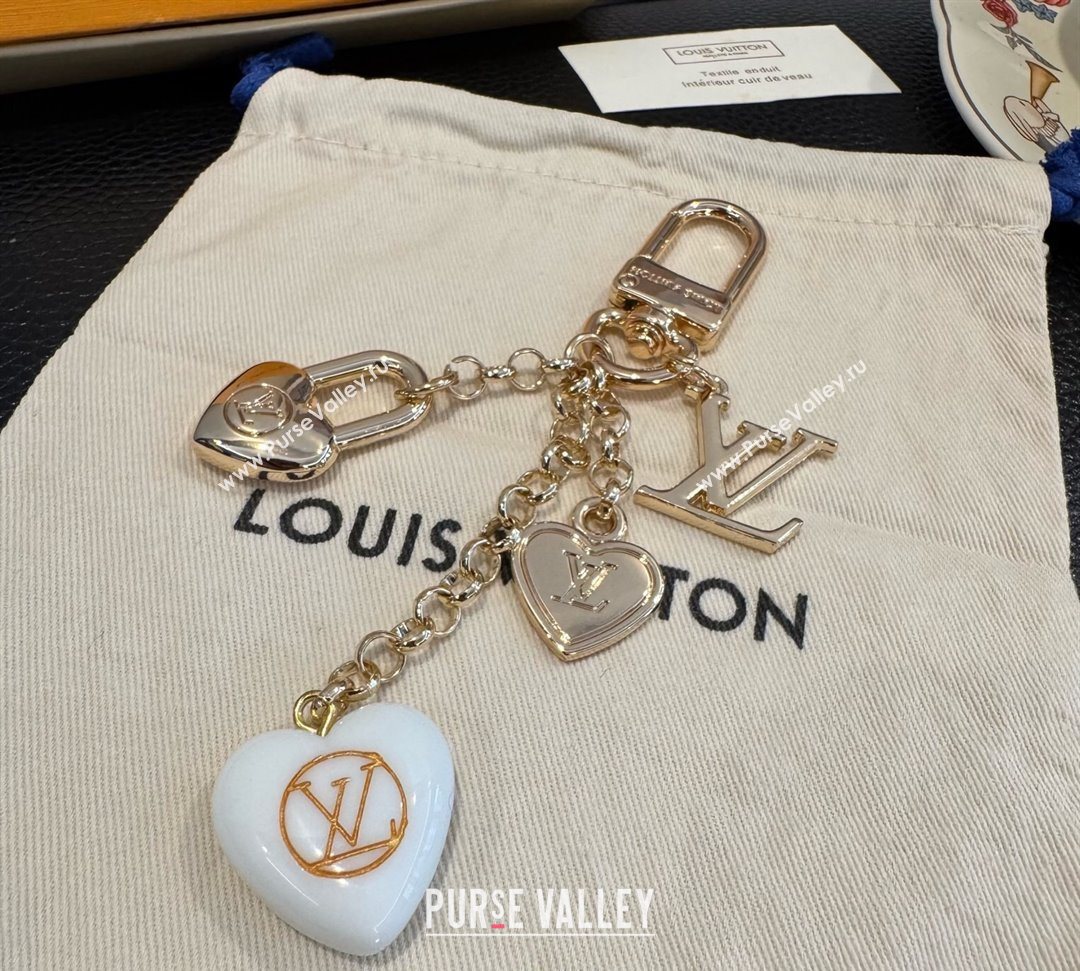 Louis Vuitton Heart Chain Bag Charms White 2025 1112 (SHI-251113081)