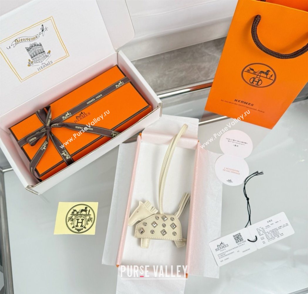 Hermes Rodeo Robeo Coeur Horse Bag Charm in Lambskin Leather with Studs White 2025 (HY-251113157)