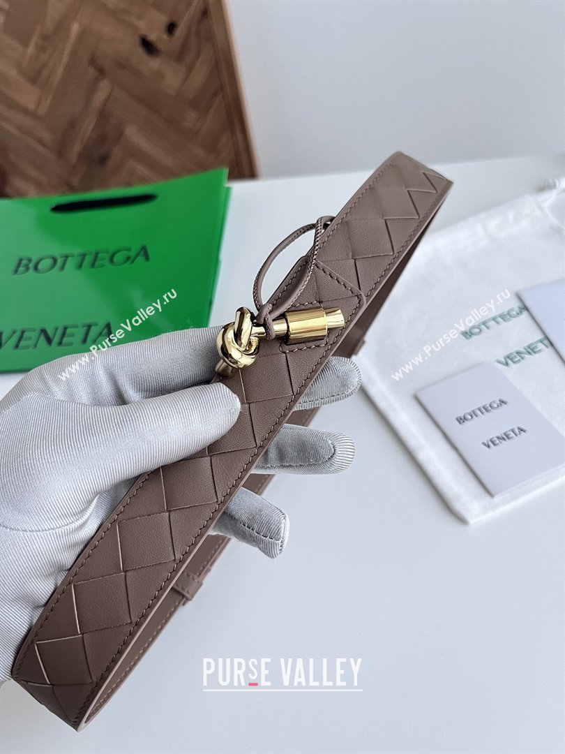 Bottega Veneta Andiamo Belt in Intreccio Leather BV111716 Brown 2025 (YANG-25111716)