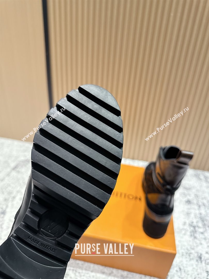 Louis Vuitton Laureate Platform Desert Ankle Boots in Monogram Fabric Suede 7cm LV111913 Black 2025 (MD-25111913)