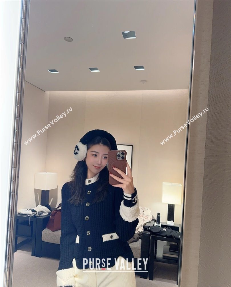 Chanel Wool Cardigan CH112718 Black 2025 (Q-25112818)