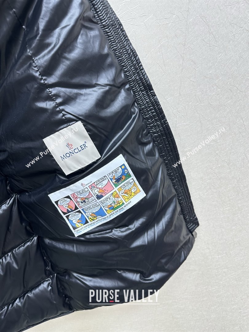 Moncler Down Jacket M120301 Black 2025 (Q-25120301)