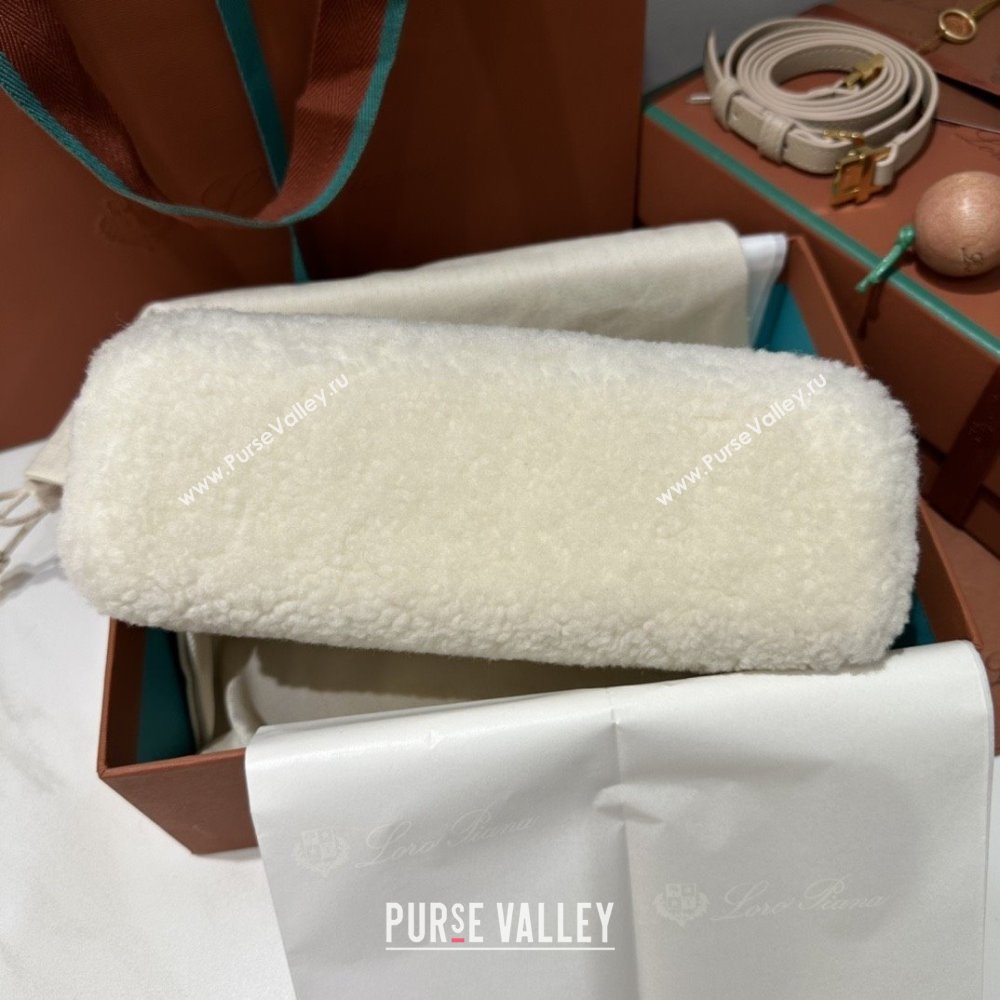 Loro Piana LP Extra Pocket Pouch L19 in Shearling Leather White 2025 (GYF-25122304)