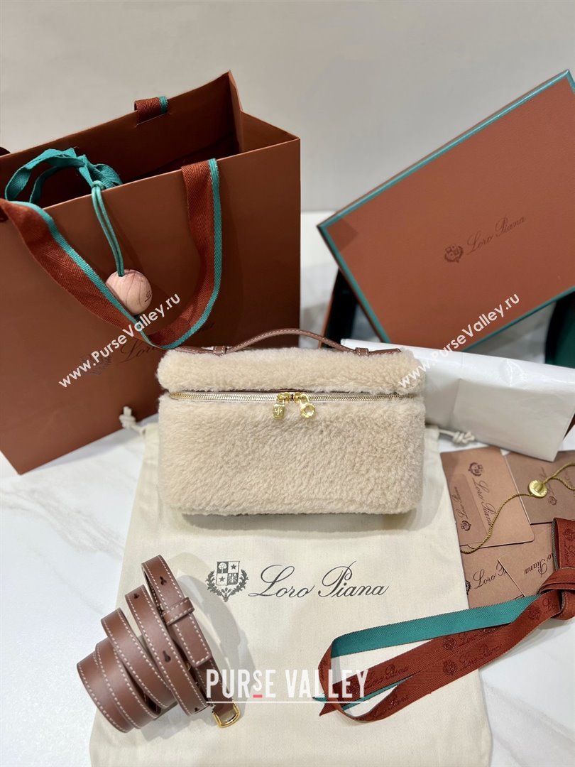 Loro Piana LP Extra Pocket Pouch L19 in Shearling Leather Beige 2025 (GYF-25122306)