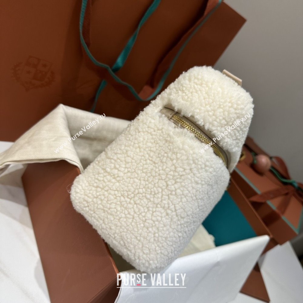 Loro Piana LP Extra Pocket Pouch L27 in Shearling Leather White 2025 (GYF-25122308)