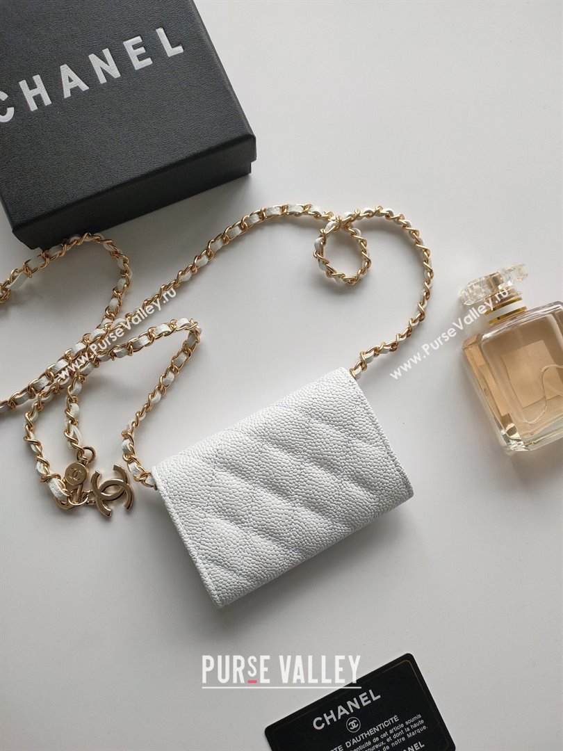 Chanel Chain Belt with Pouch in Grainy Leather 2015025 White 2025 (99-25122327)