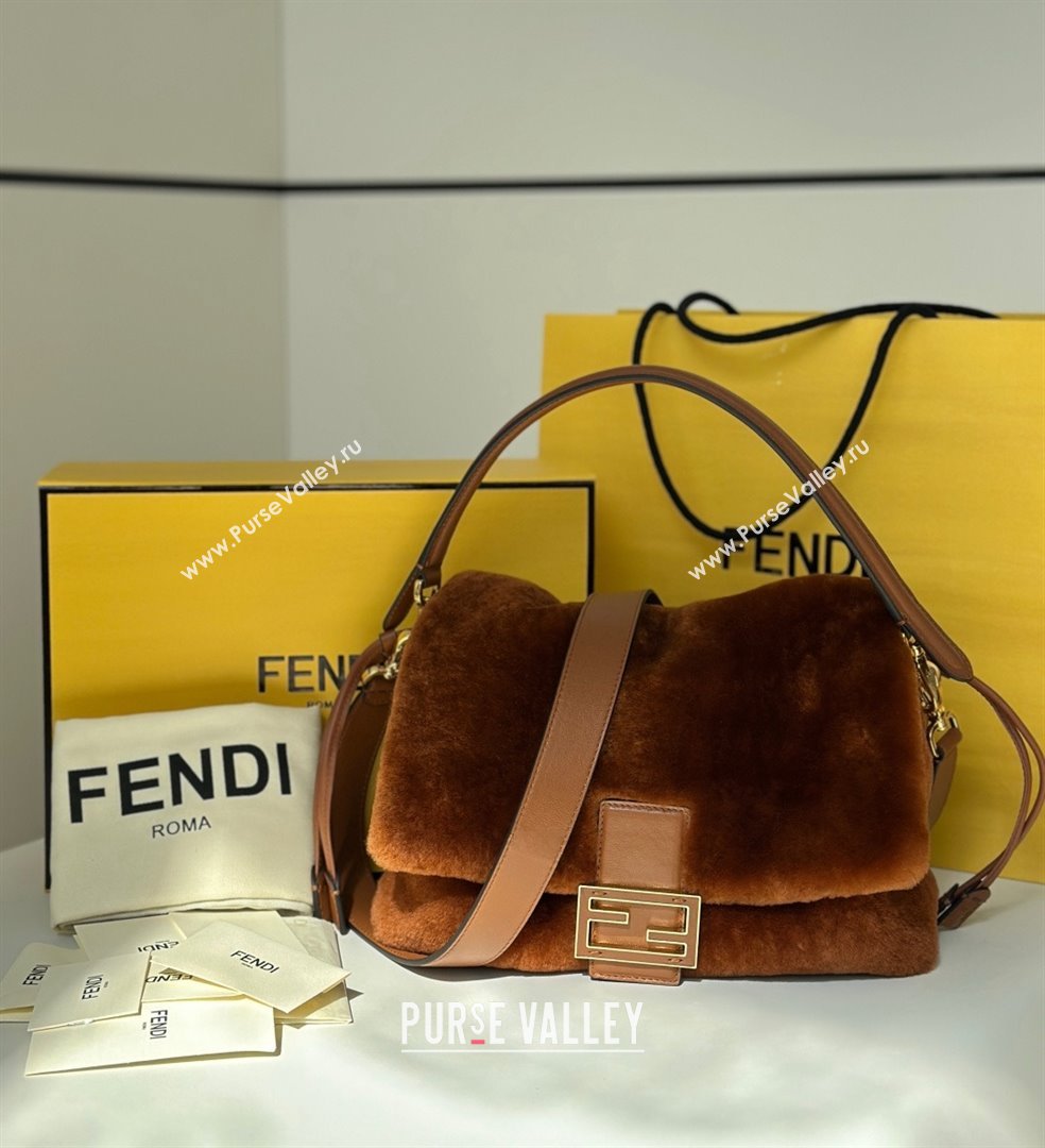 Fendi Mamma Baguette Medium Bag in Shearling 8693L Brown 2025 Top (CL-25122343)