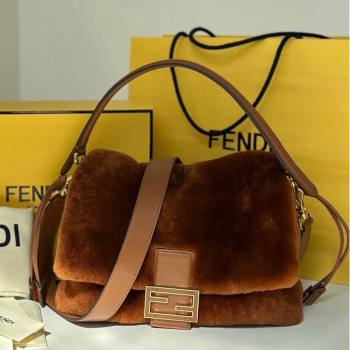 Fendi Mamma Baguette Medium Bag in Shearling 8693L Brown 2025 Top (CL-25122343)
