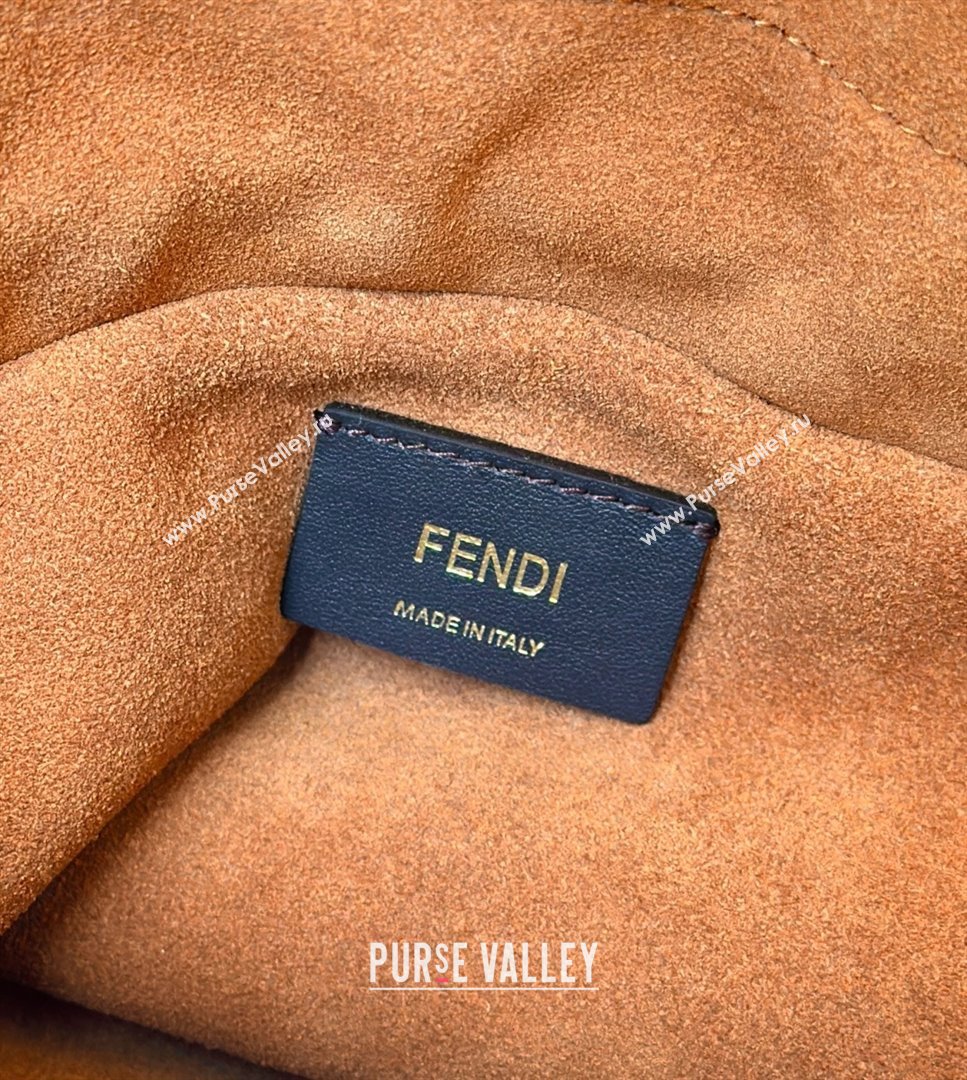 Fendi Mamma Baguette Medium Bag in Shearling 8693L Brown 2025 Top (CL-25122343)