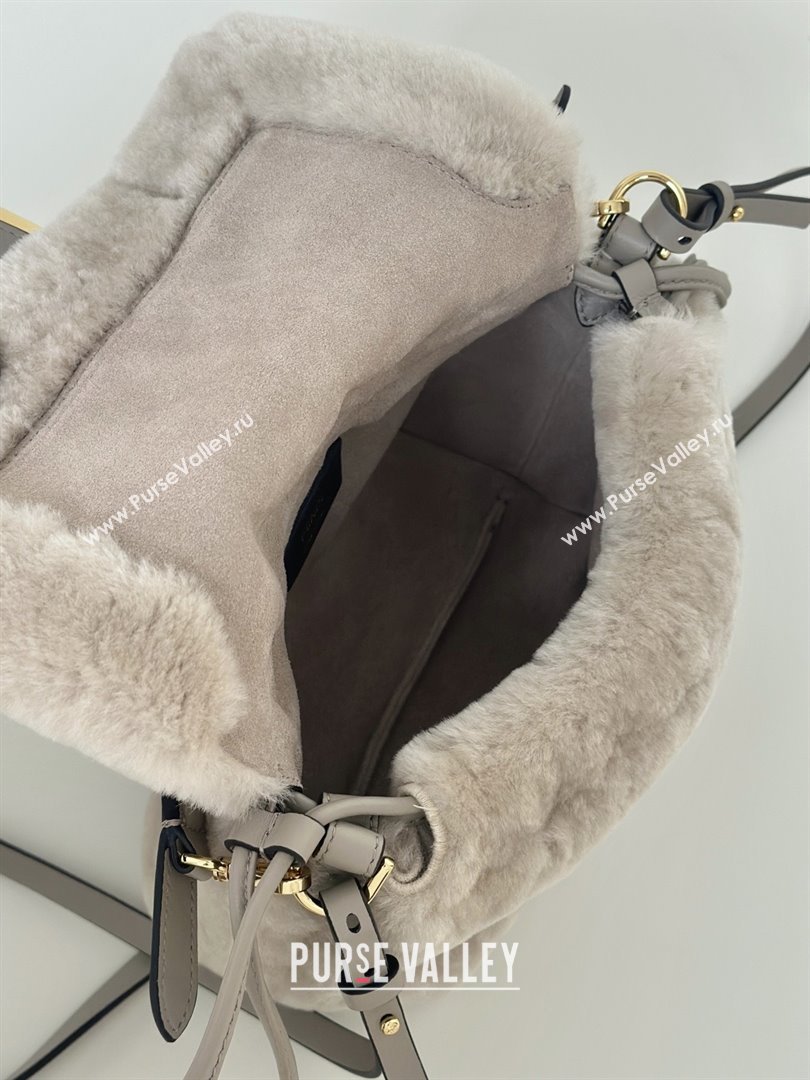 Fendi Mamma Baguette Small Bag in Shearling 8693S Grey 2025 Top (CL-25122346)