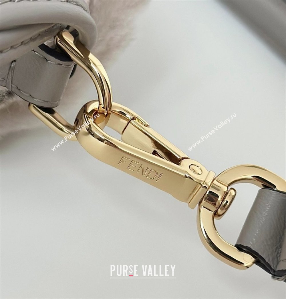 Fendi Mamma Baguette Medium Bag in Shearling 8693L Grey 2025 Top (CL-25122345)