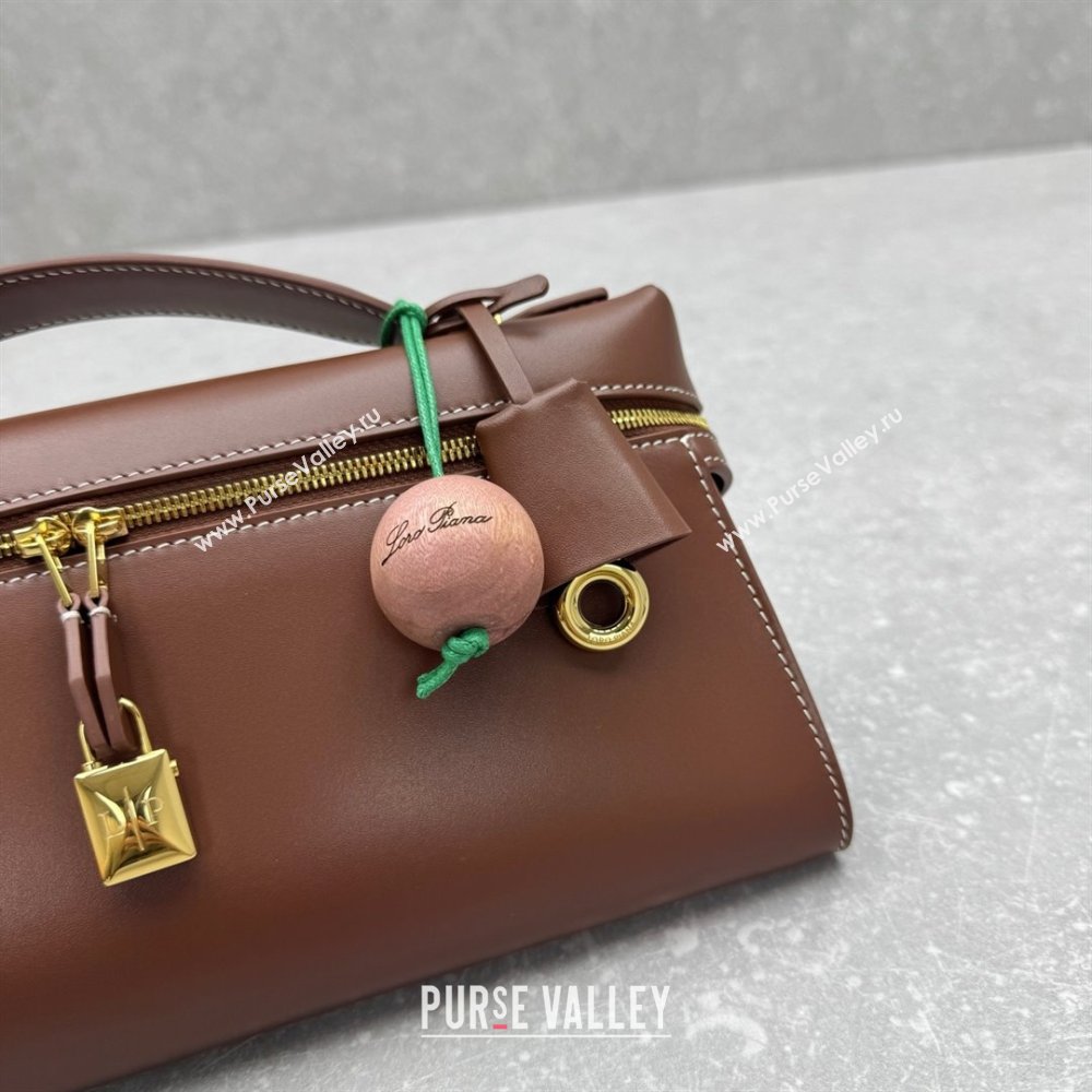 Loro Piana Extra Clutch L29 in Smooth Calfskin 1971 Burnt Tan 2025 (NM-25122517)