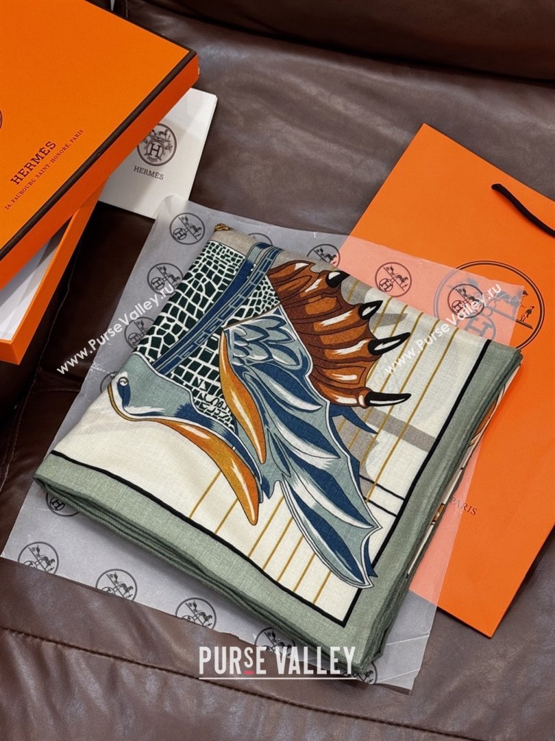 Hermes Cashmere Silk Shawl 140 Scarf H11211 Beige/Grey 2026 (A-26011211)