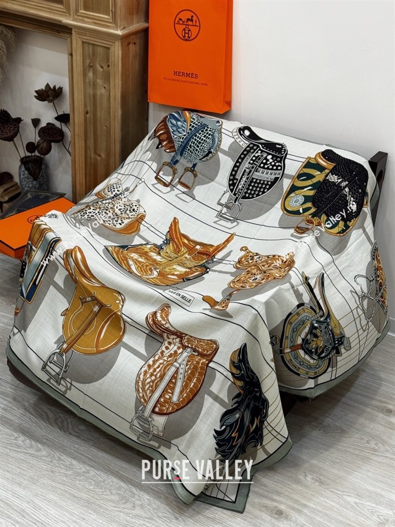 Hermes Cashmere Silk Shawl 140 Scarf H11211 Beige/Grey 2026 (A-26011211)