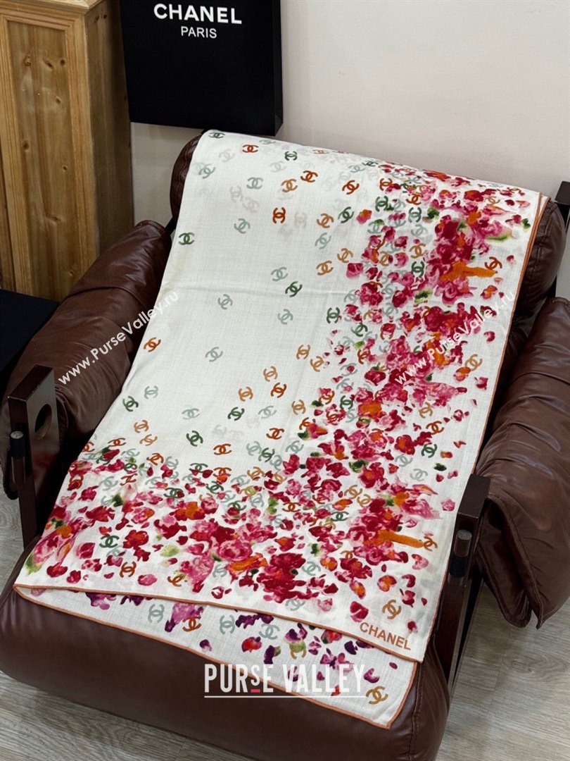 Chanel Cashmere Silk Square Scarf CH011605 White/Red 2026 (A-26011605)