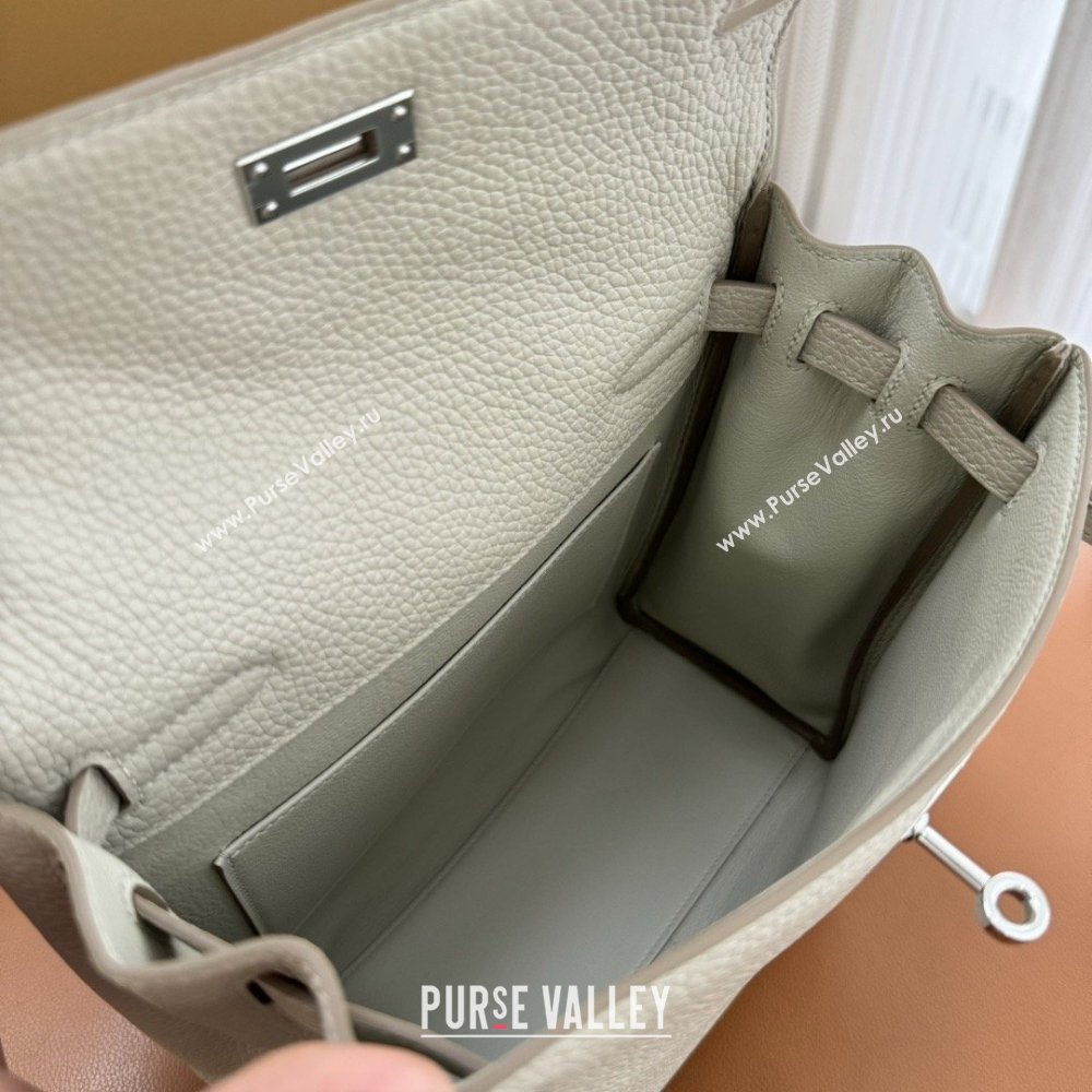 Hermes Kelly Ado Backpack 22cm in Taurillon Clemence Leather Beton White/Silver 2026(Full Handmade) (XYA-26012112)