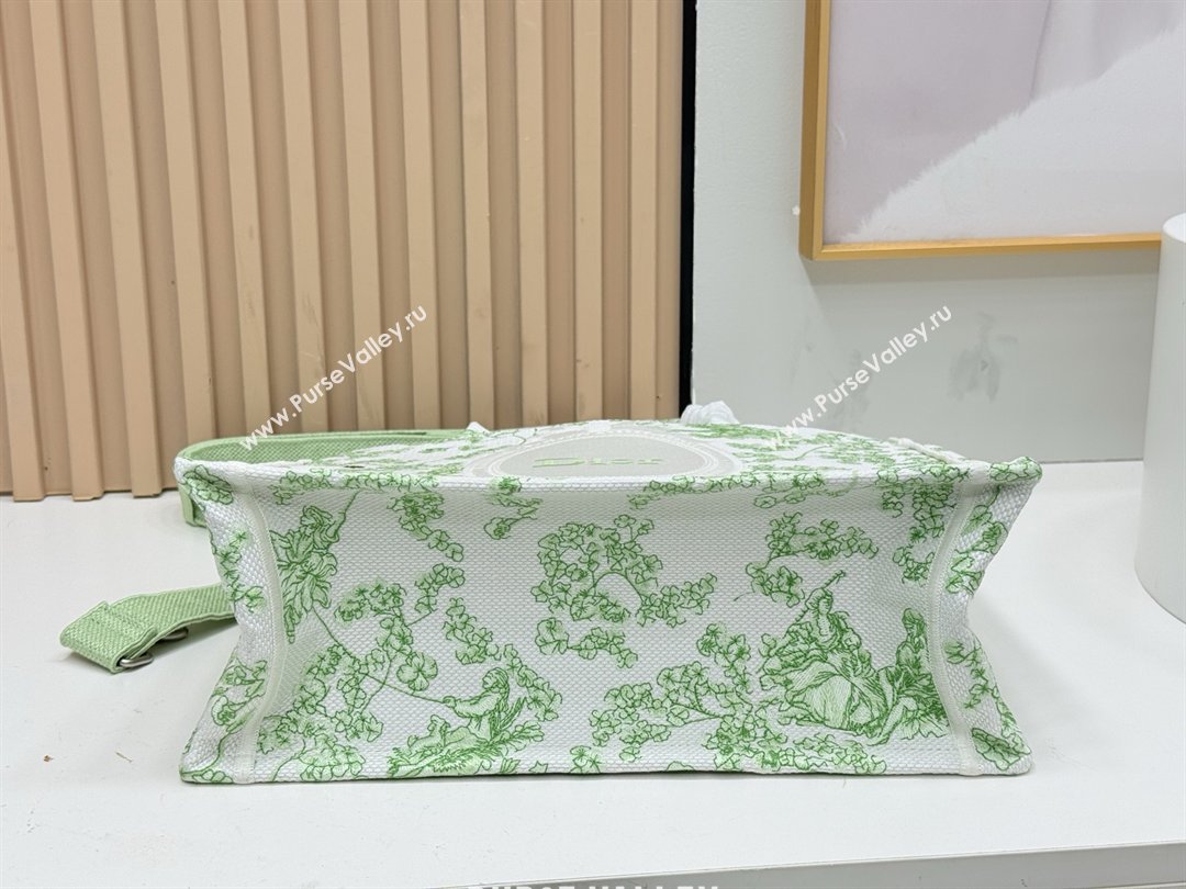 Dior Medium Dior Book Tote with Strap Green Multicolor Toile de Jouy Clover Embroidery 2026 (BF-26012209)