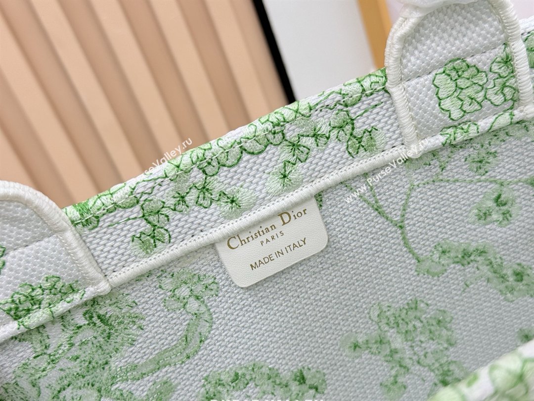 Dior Large Dior Book Tote with Strap Green Multicolor Toile de Jouy Clover Embroidery 2026 (BF-26012208)