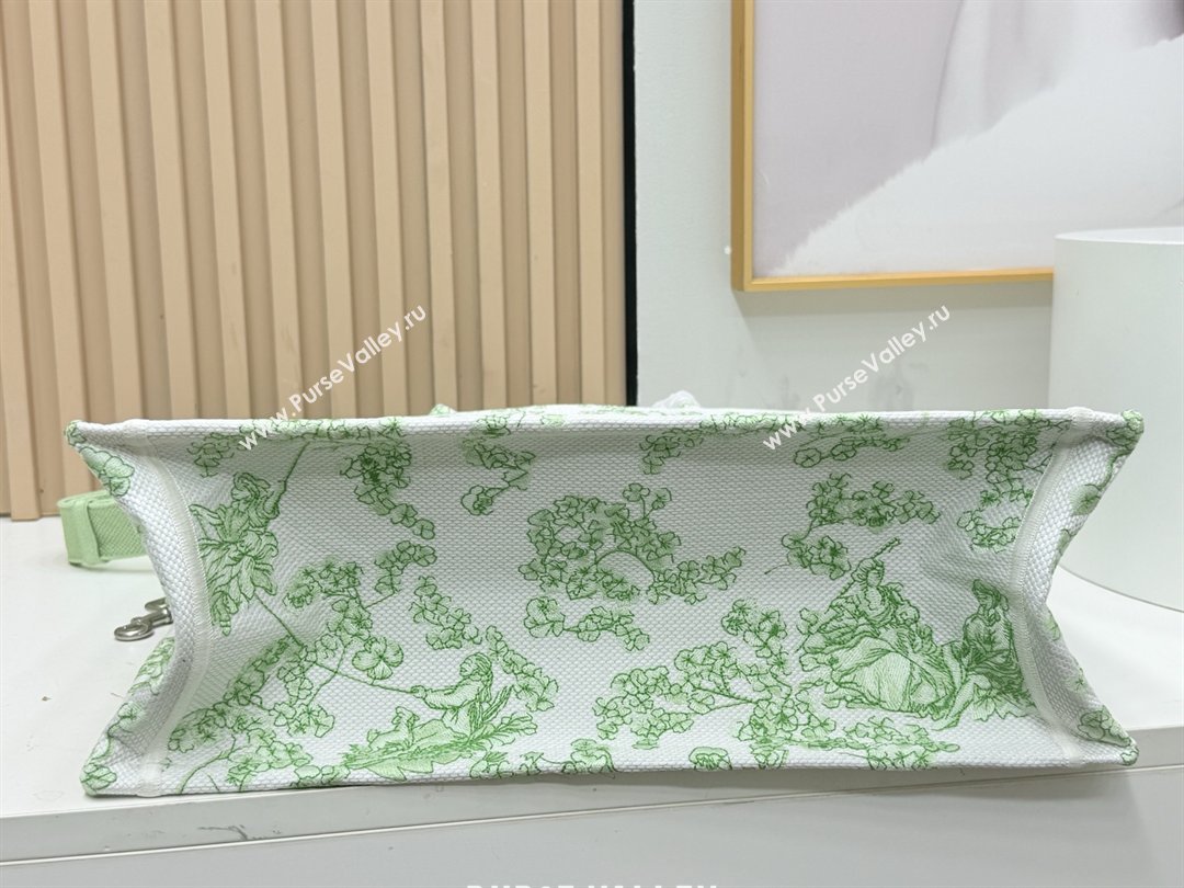 Dior Large Dior Book Tote with Strap Green Multicolor Toile de Jouy Clover Embroidery 2026 (BF-26012208)
