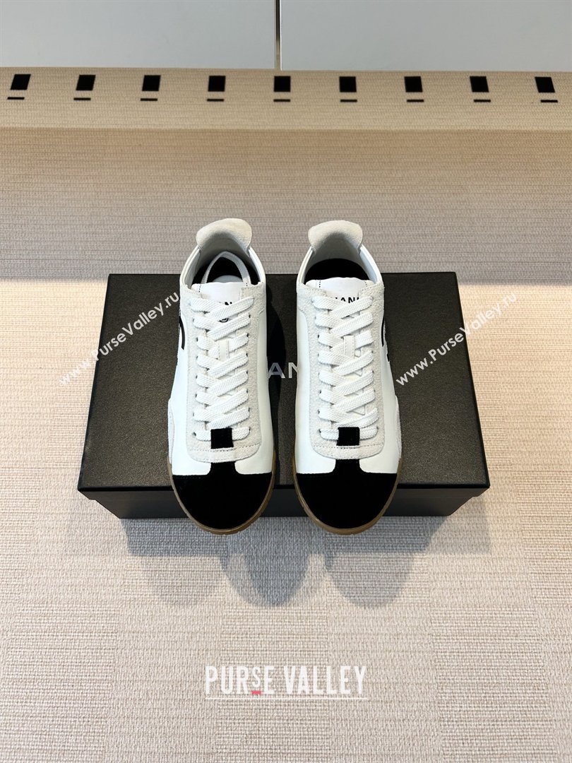 Chanel Trainers in Calfskin Embossed Suede G47125 White 2026 (KL-26022605)