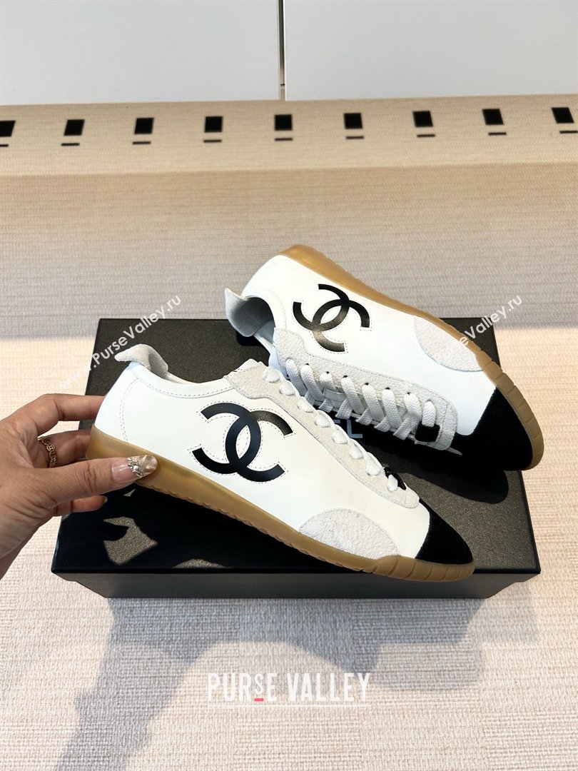 Chanel Trainers in Calfskin Embossed Suede G47125 White 2026 (KL-26022605)