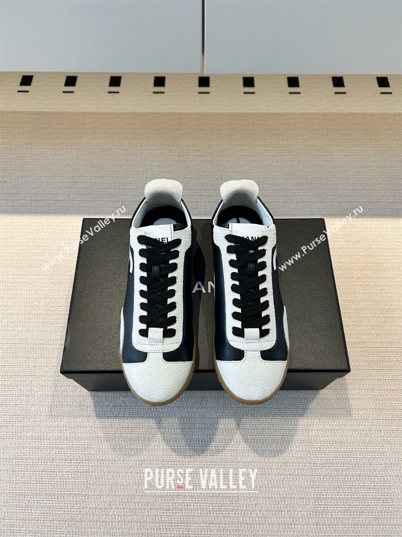 Chanel Trainers in Calfskin Embossed Suede G47125 Black 2026 (KL-26022604)