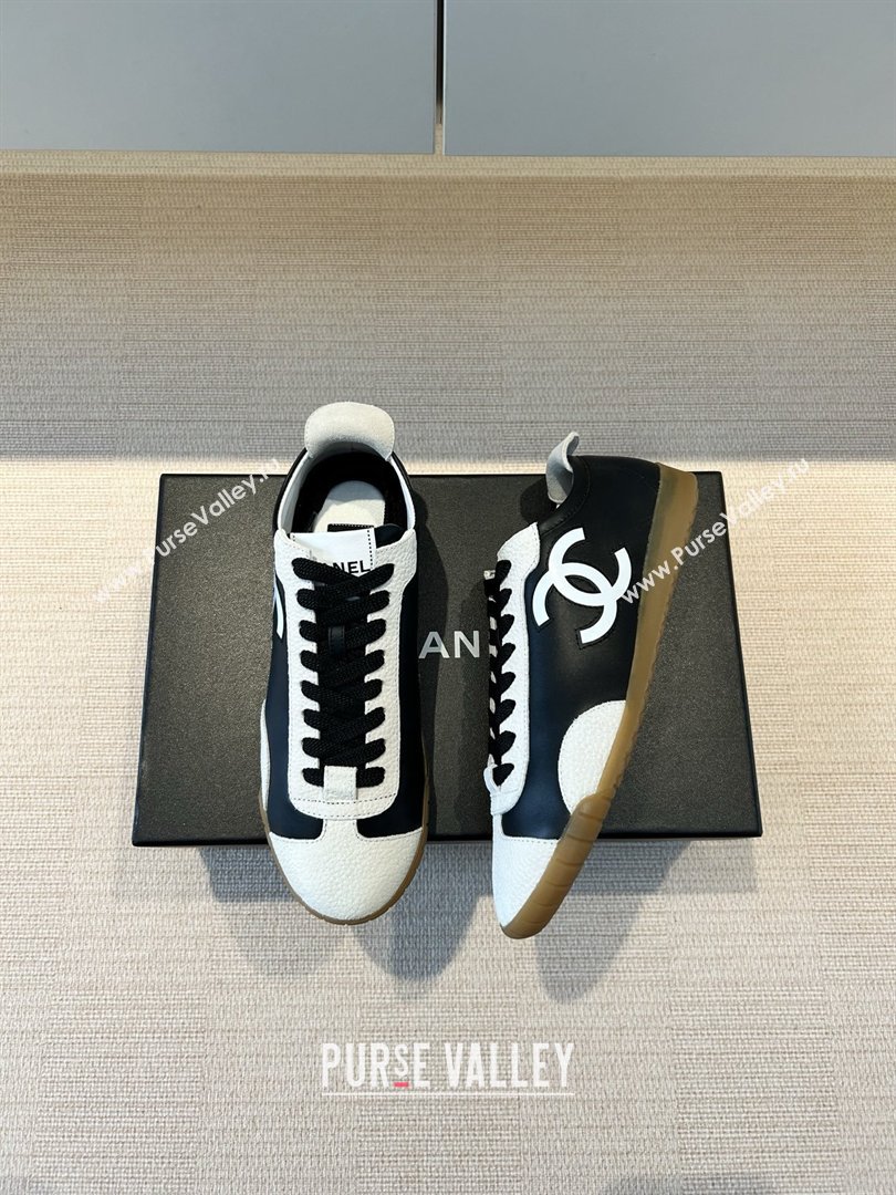 Chanel Trainers in Calfskin Embossed Suede G47125 Black 2026 (KL-26022604)