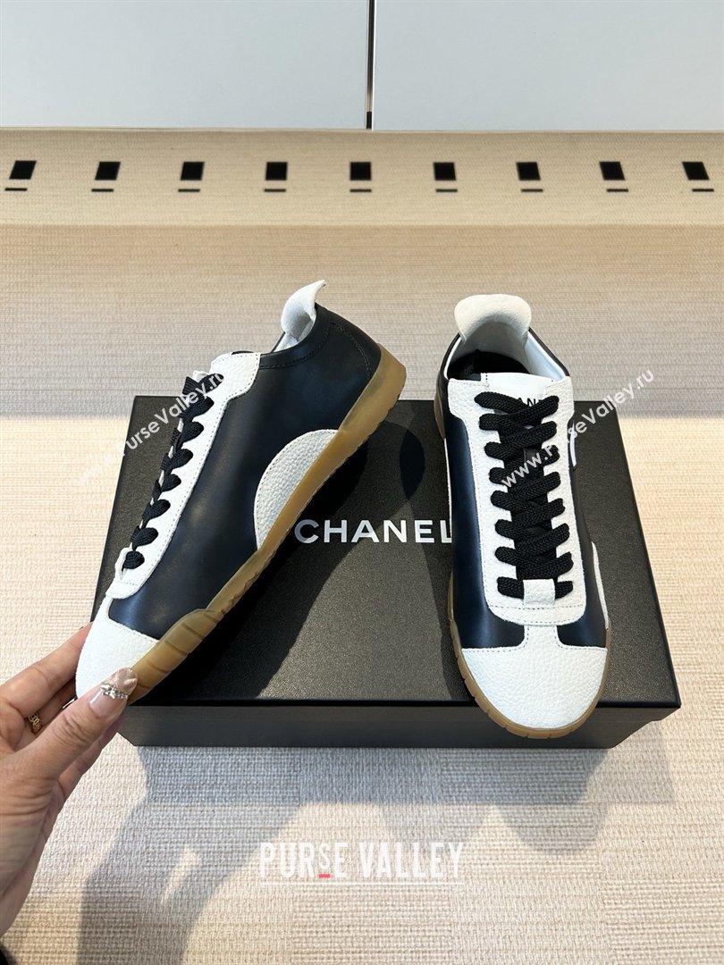 Chanel Trainers in Calfskin Embossed Suede G47125 Black 2026 (KL-26022604)