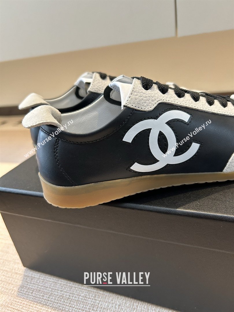 Chanel Trainers in Calfskin Embossed Suede G47125 Black 2026 (KL-26022604)