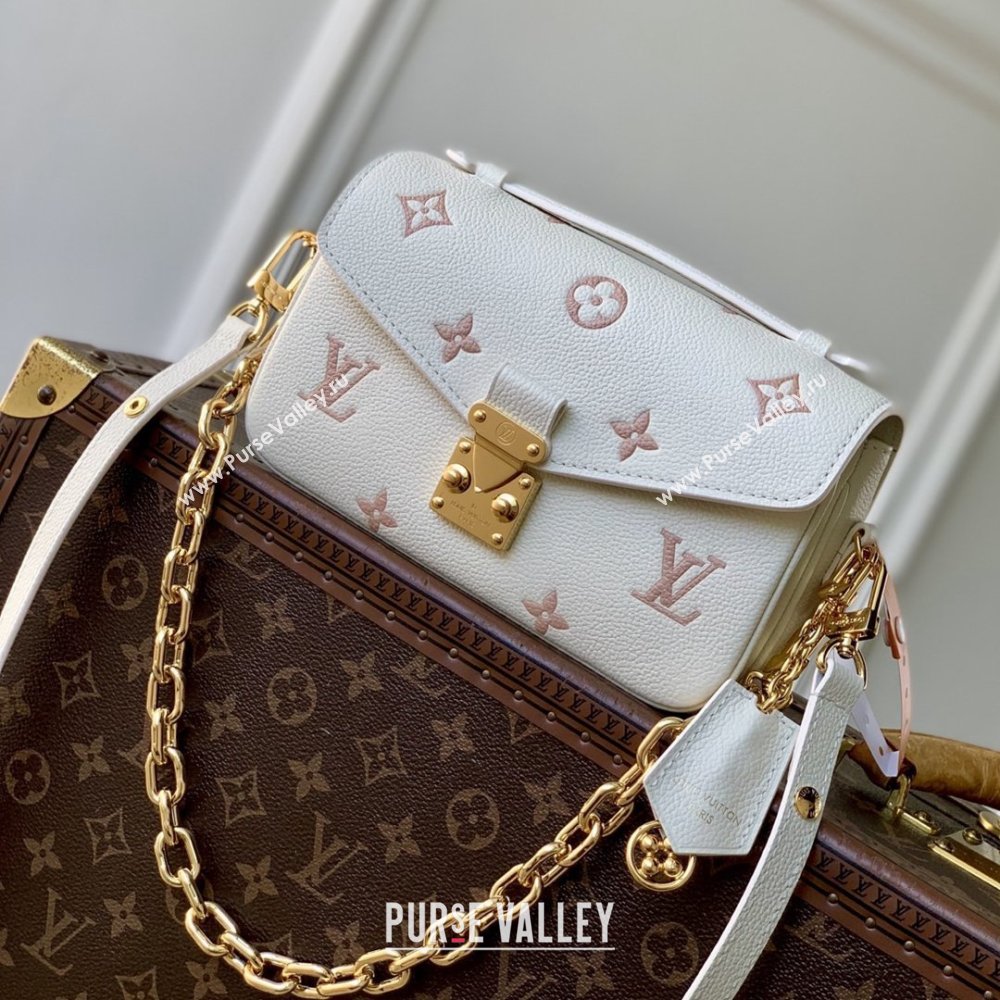 Louis Vuitton Pochette Metis East West in Milky White/Peach Cowhide Leather M27575 2026 (K-26022714)