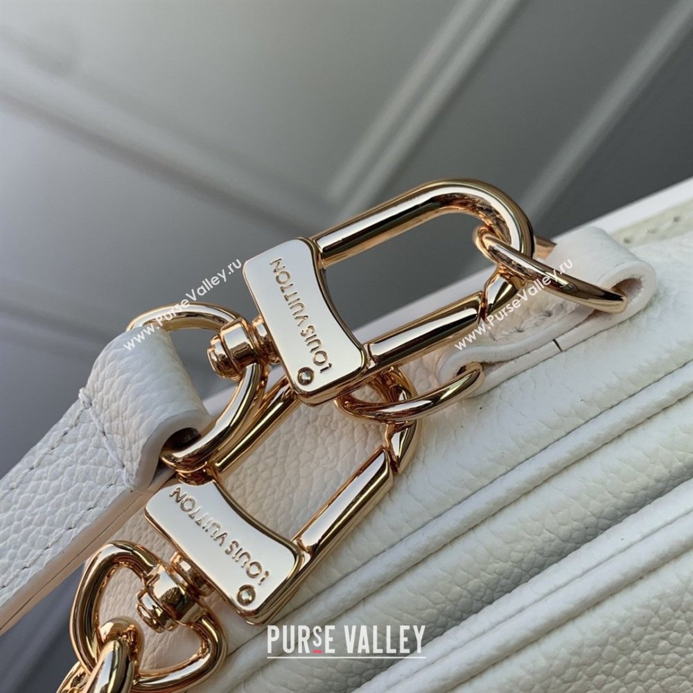 Louis Vuitton Pochette Metis East West in Milky White/Peach Cowhide Leather M27575 2026 (K-26022714)