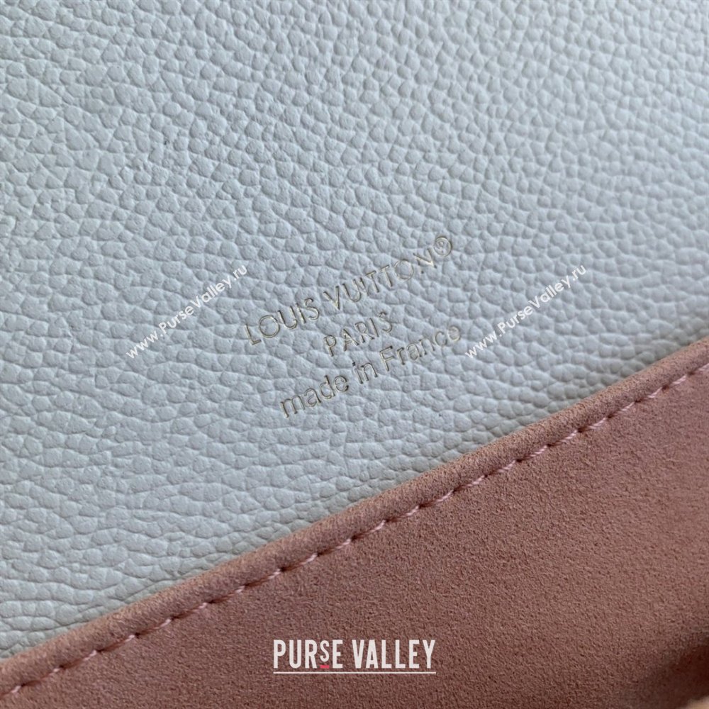 Louis Vuitton Pochette Metis East West in Milky White/Peach Cowhide Leather M27575 2026 (K-26022714)