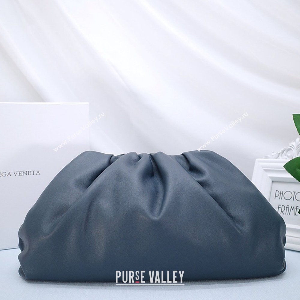 Bottega Veneta The Pouch in Soft Calfskin Navy Blue 2026 (JDZ-26031703)