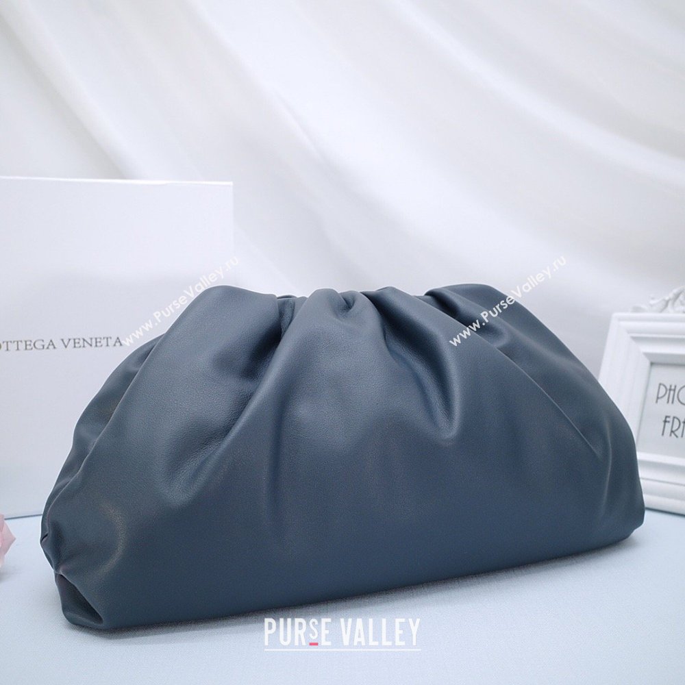 Bottega Veneta The Pouch in Soft Calfskin Navy Blue 2026 (JDZ-26031703)