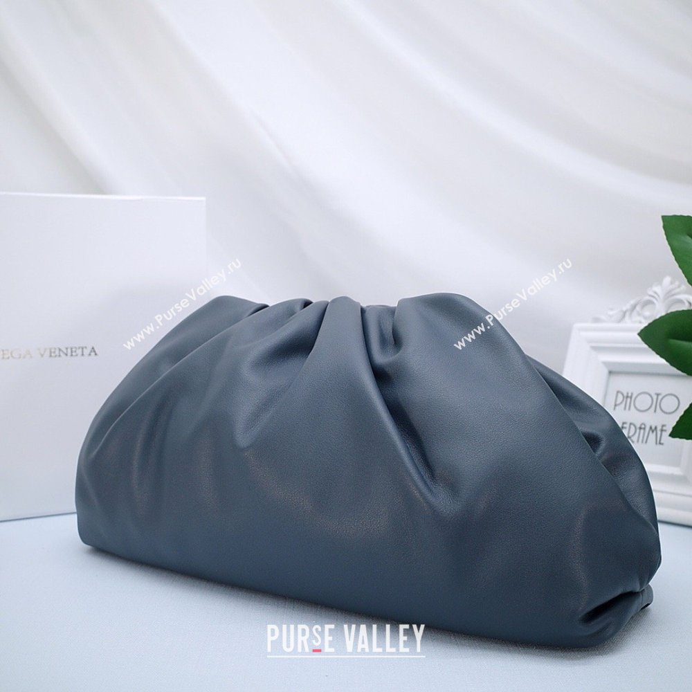 Bottega Veneta The Pouch in Soft Calfskin Navy Blue 2026 (JDZ-26031703)