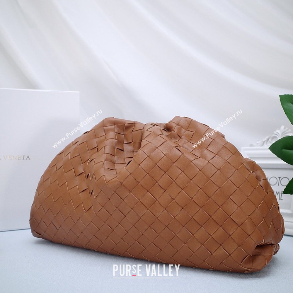 Bottega Veneta The Pouch in Soft Intrecciato Calfskin Brown 2026 (JDZ-26031704)
