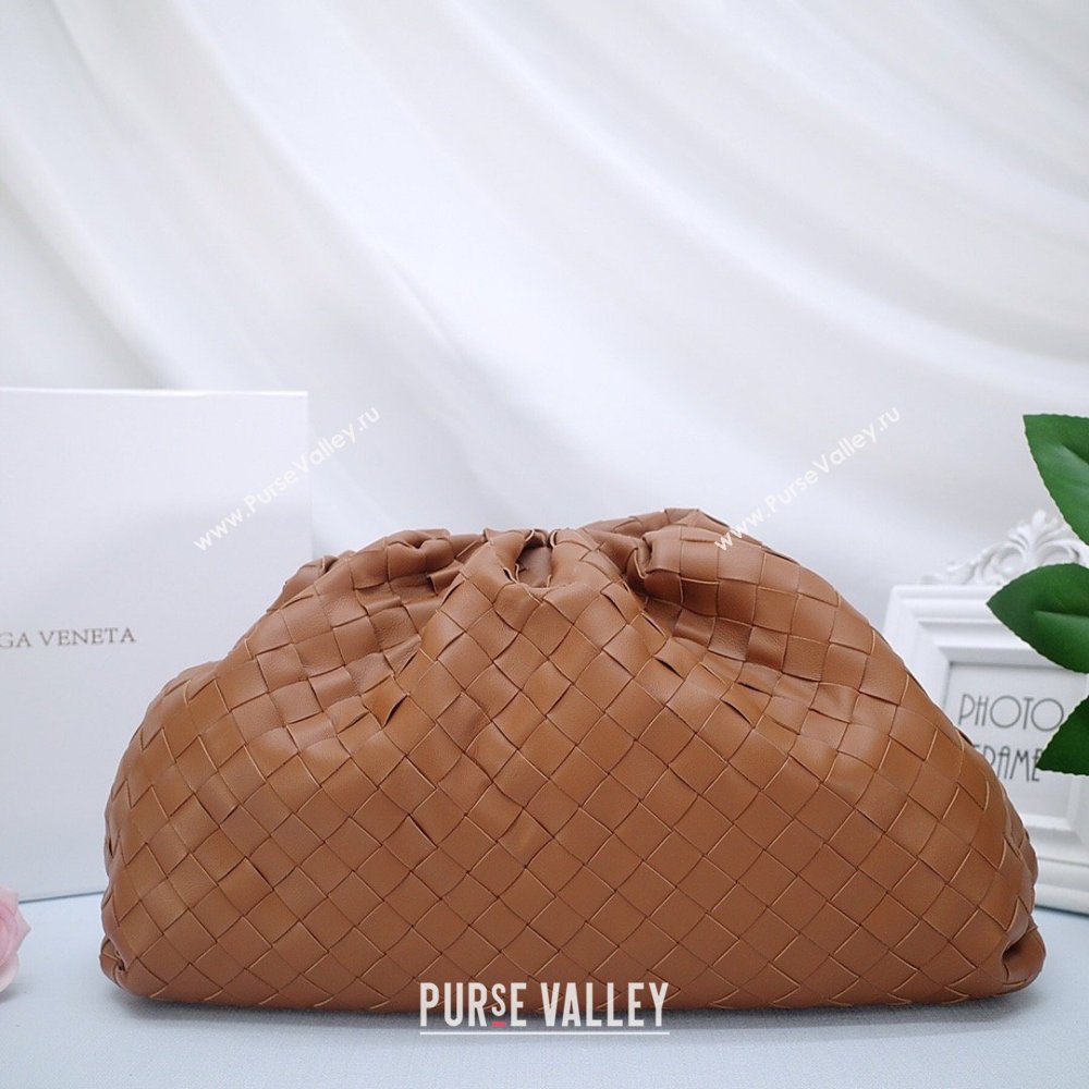 Bottega Veneta The Pouch in Soft Intrecciato Calfskin Brown 2026 (JDZ-26031704)