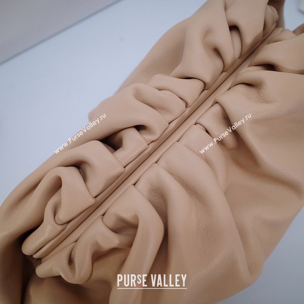 Bottega Veneta The Pouch in Soft Calfskin Nude 2026 (JDZ-26031702)