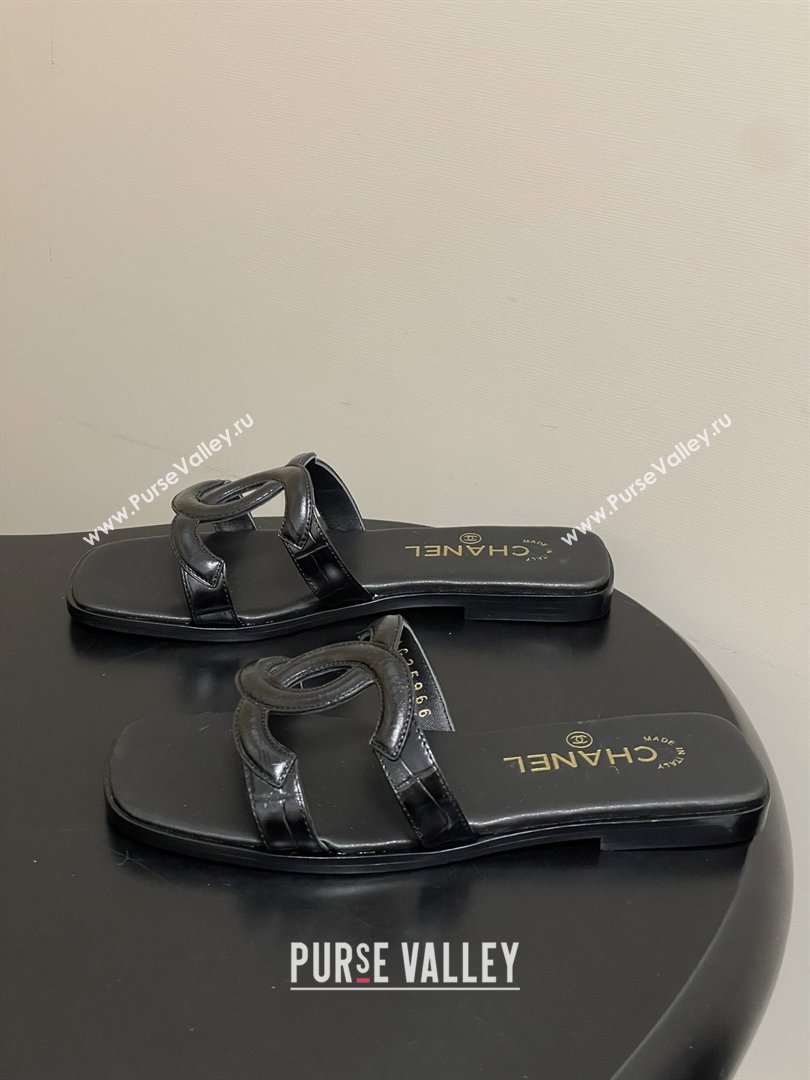 Chanel Crocodile-patterned Calfskin Mules Sandals G47250 Black 2026 (MD-26032620)