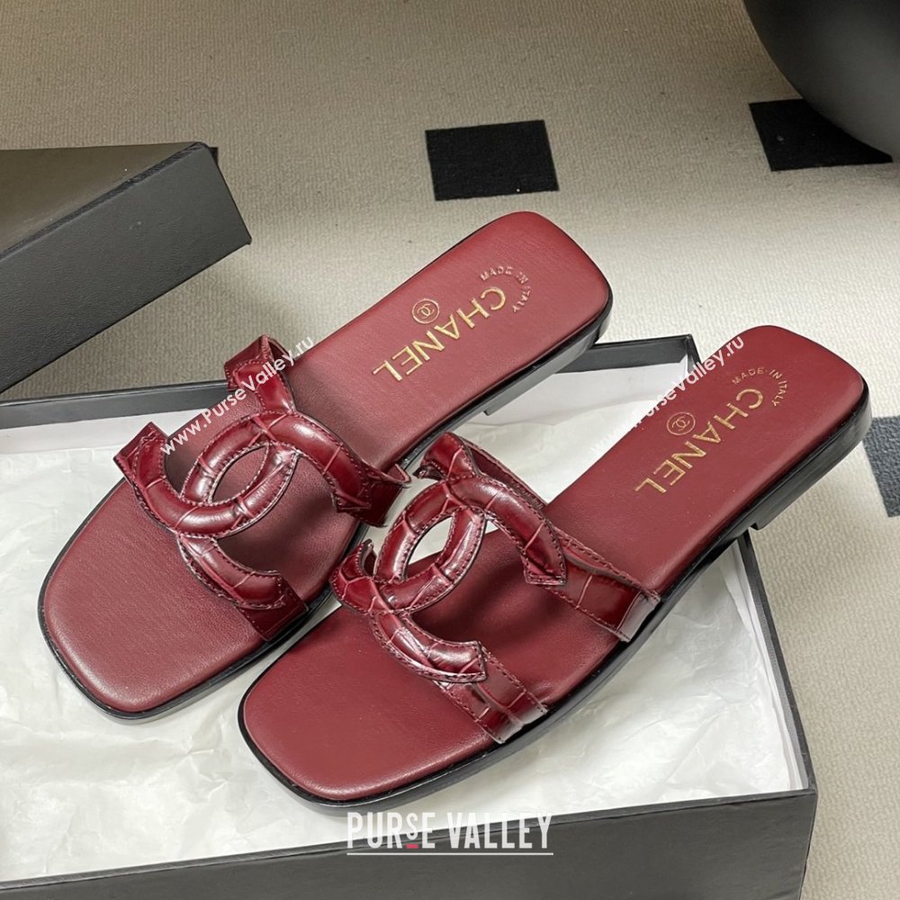 Chanel Crocodile-patterned Calfskin Mules Sandals G47250 Burgundy 2026 (MD-26032621)