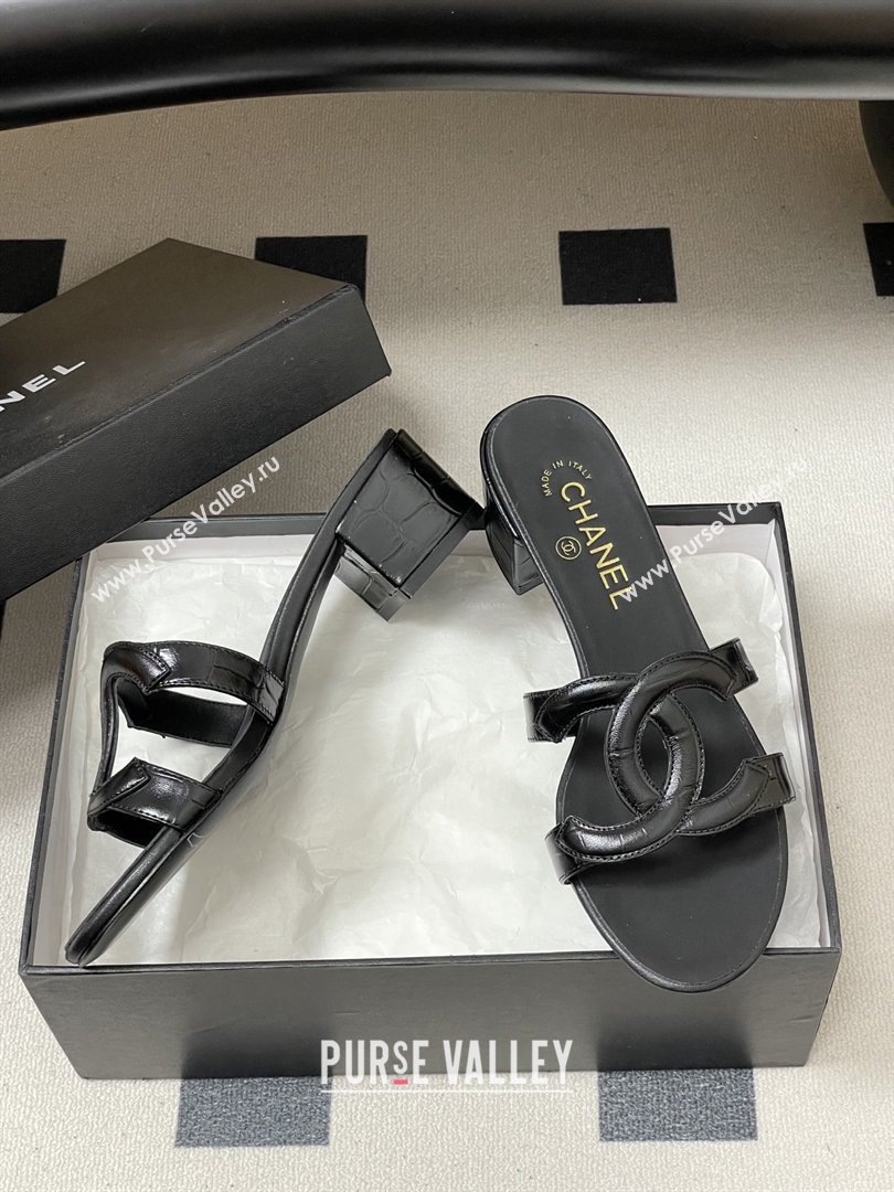 Chanel Crocodile Pattern Calfskin Heeled Mules Sandals G47250 Black 2026 (MD-26032629)
