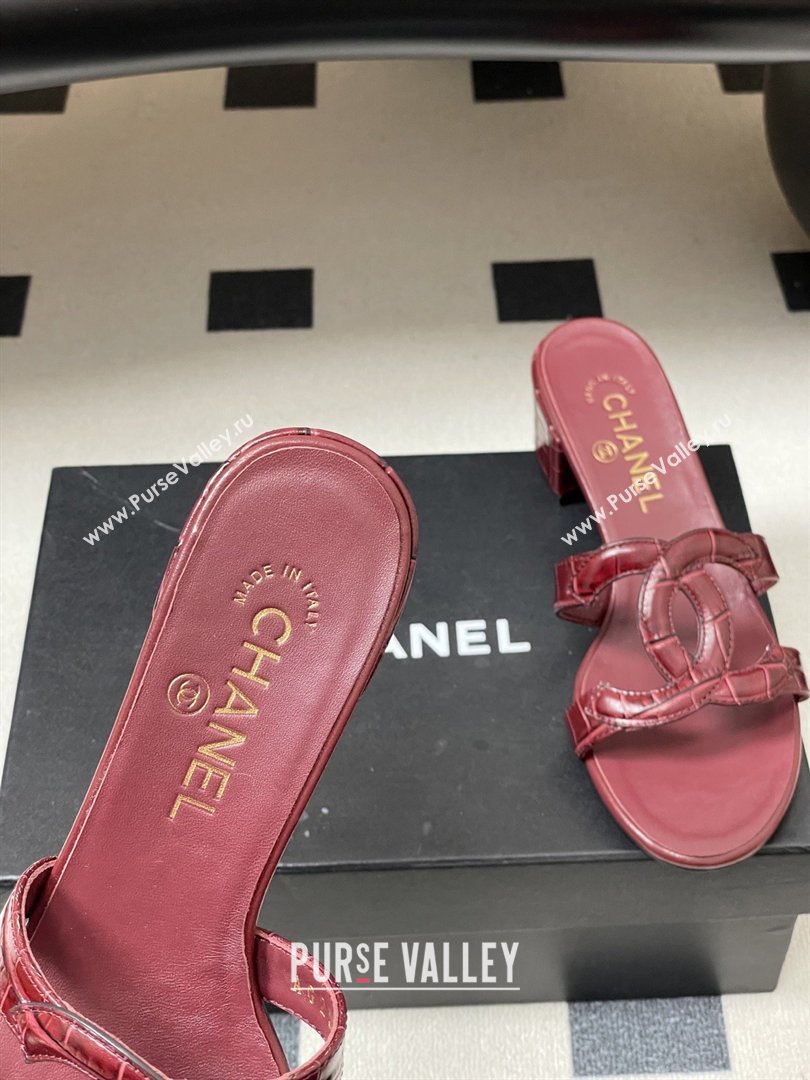 Chanel Crocodile Pattern Calfskin Heeled Mules Sandals G47250 Burgundy 2026 (MD-26032630)