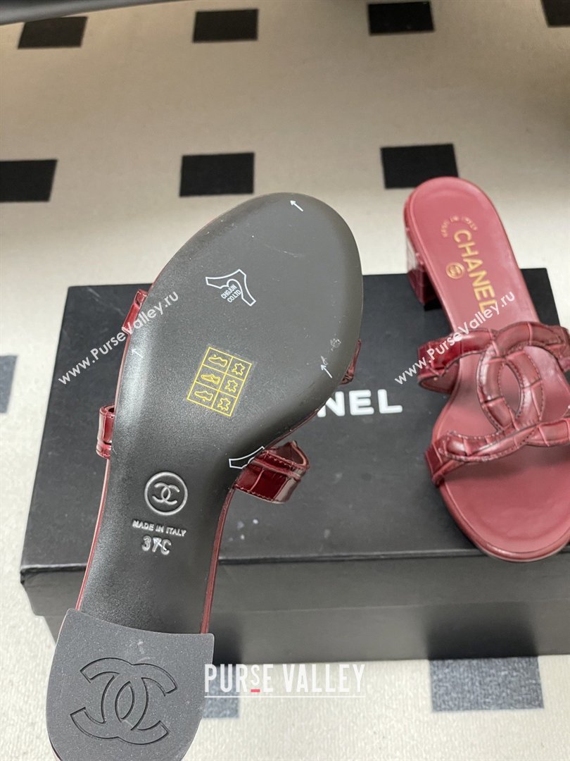 Chanel Crocodile Pattern Calfskin Heeled Mules Sandals G47250 Burgundy 2026 (MD-26032630)