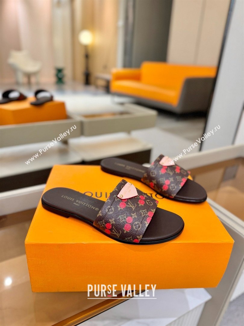 Louis Vuitton Lily Flat Mule in Monogram Canvas Brown/Red 2026 (KL-26040304)