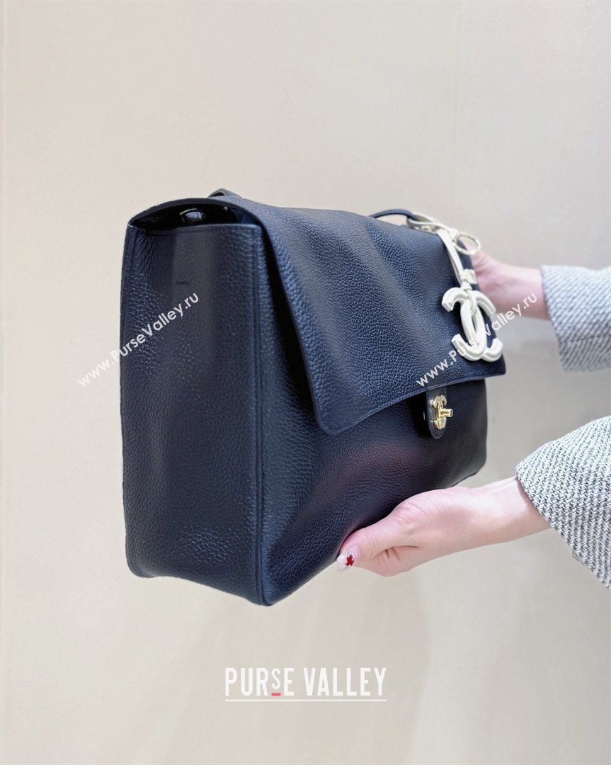 Chanel Maxi Flap Bag in Black Grained Calfskin AS6233 Spring Summer 2026 Top Quality (SHUNY-26040820)