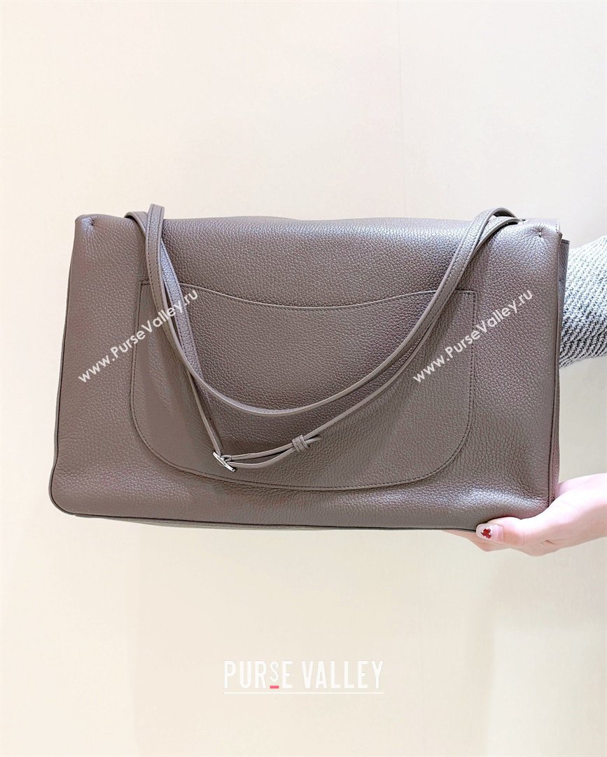 Chanel Maxi Flap Bag in Light Brown Grained Calfskin AS6233 Spring Summer 2026 Top Quality (SHUNY-26040821)